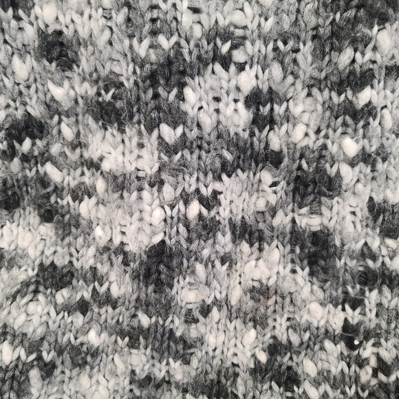 Knit sweater - Picture 3 of 4